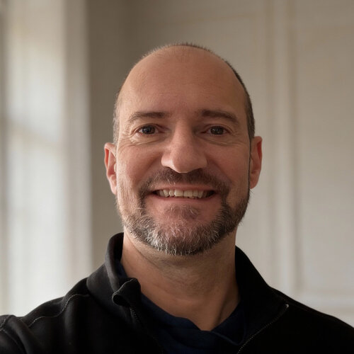 Volg Pedro Sanz op Singulart