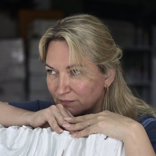 Segui Elena Shcherbina su Singulart