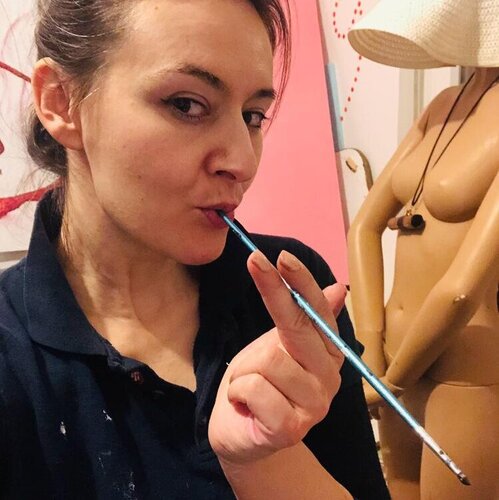 Volg Ana Hercigonja Gutschy op Singulart