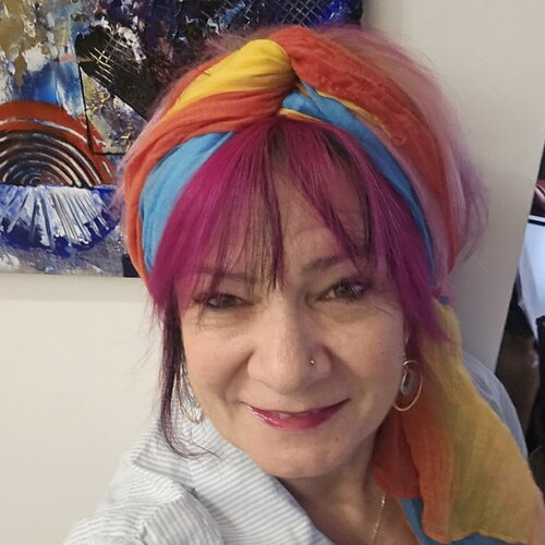 Volg Ilona Wohlmutter op Singulart