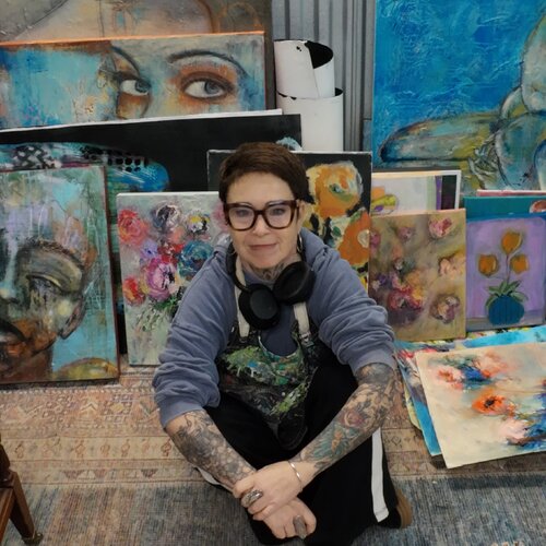 Volg Betsey Ervin Art op Singulart