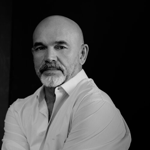 Follow Ivan Klem on Singulart
