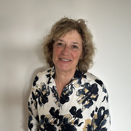 Volg Cinzia Fiorentini op Singulart