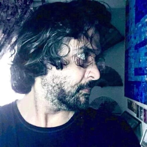 Volg Vishal J.Singh op Singulart