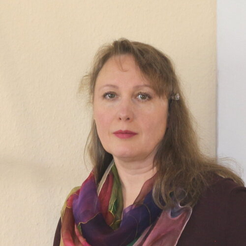 Volg Elena Murtazin op Singulart