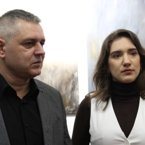 Volg Julia Gust - Trybuś Grzegorz Gust op Singulart