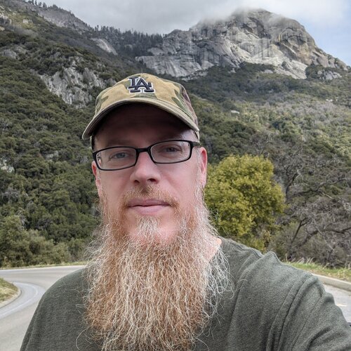 Follow Jeffrey Roop on Singulart