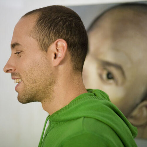 Follow Roi Pajursky on Singulart