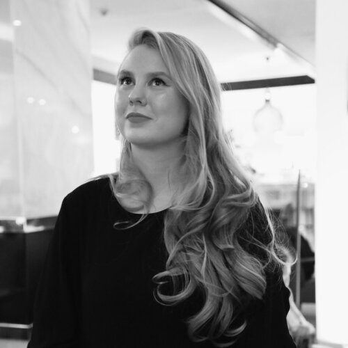 Sigue a Alina Pivnenko en Singulart