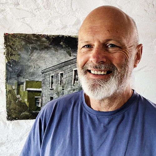 Follow Malcolm Dare on Singulart