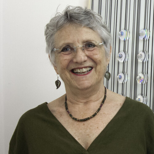 Follow Peta Jacobs on Singulart
