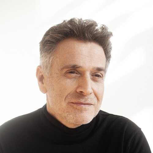 Follow Ido Vaginsky on Singulart