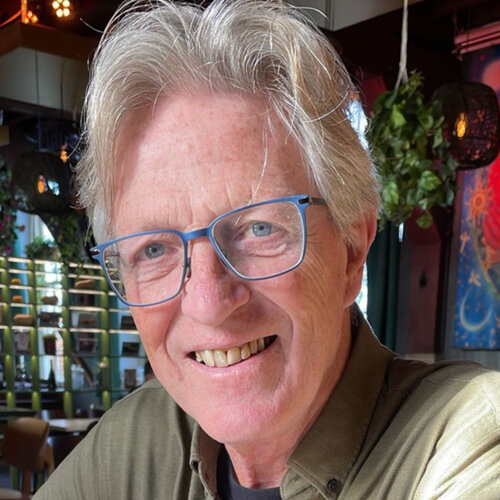 Follow John Rabou on Singulart
