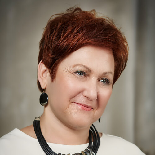 Follow Gunta Frīdenberga on Singulart