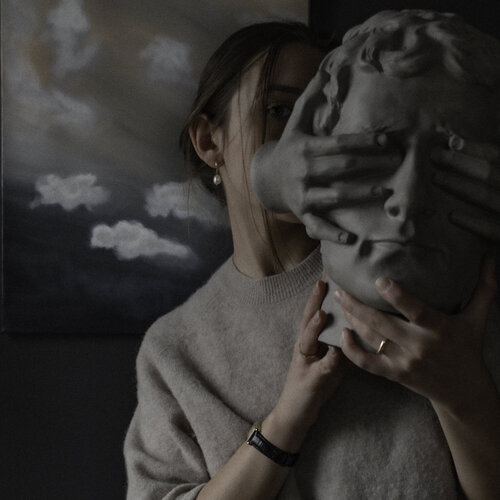 Follow Zuzanna Tomczak on Singulart