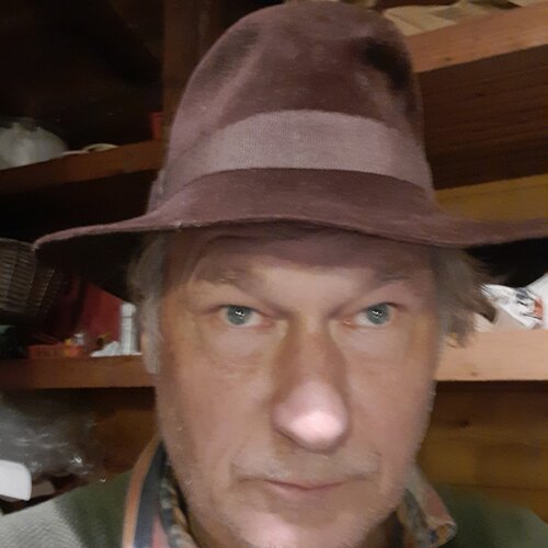 Follow Karl B. Kirschbaum on Singulart