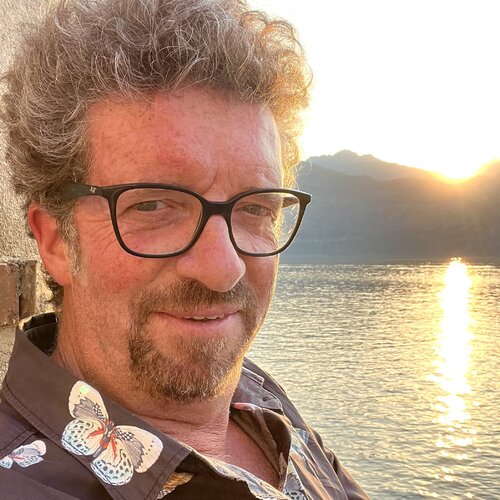 Volg Kiko Perotti op Singulart