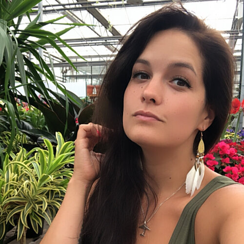 Sigue a Eniko Hermann en Singulart