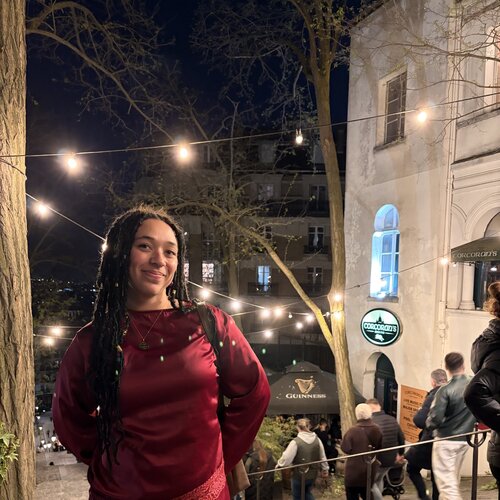 Suivez Ludmila Clain sur Singulart