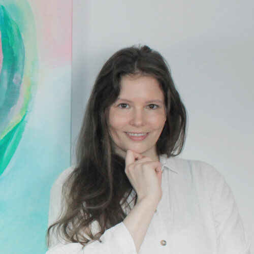 Follow Sarah Hüttscher on Singulart