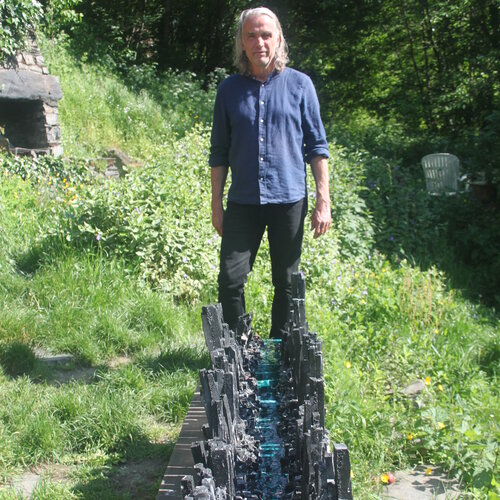 Follow Max Volckaert on Singulart