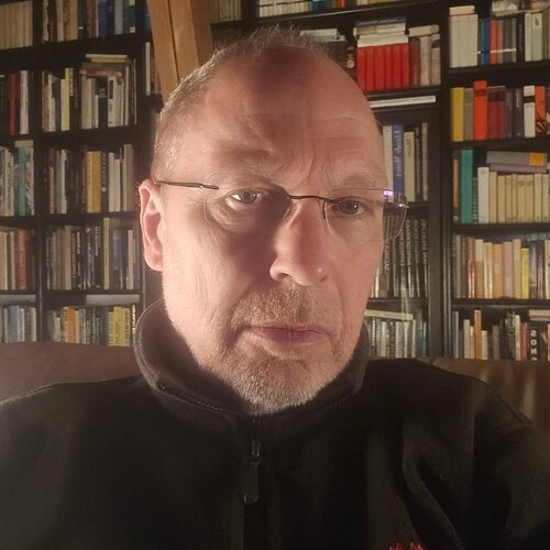 Follow Dierk Osterloh on Singulart