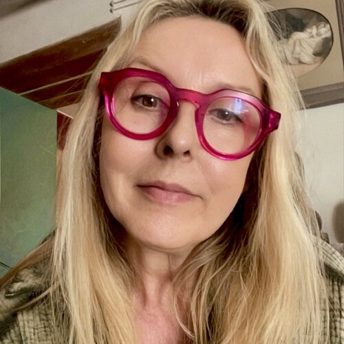 Volg Nathalie Schwaller Chirade op Singulart