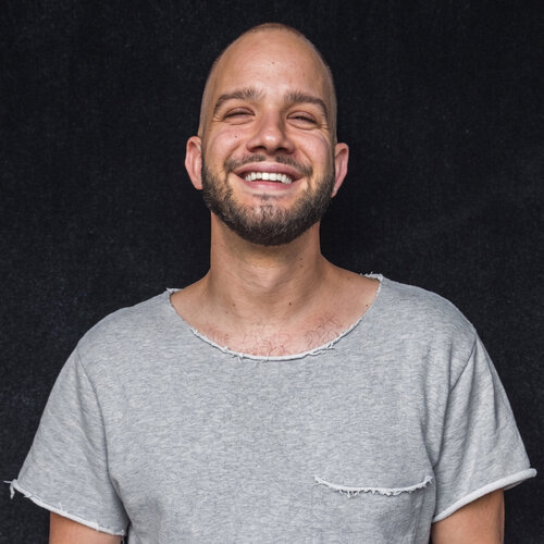 Follow Richard Dömös on Singulart