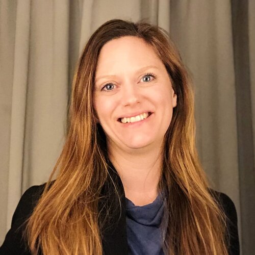 Follow Veronica Jufors on Singulart