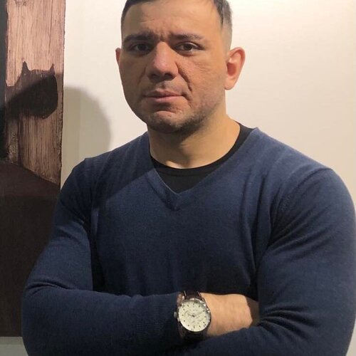 Follow Garry Arzumanyan on Singulart