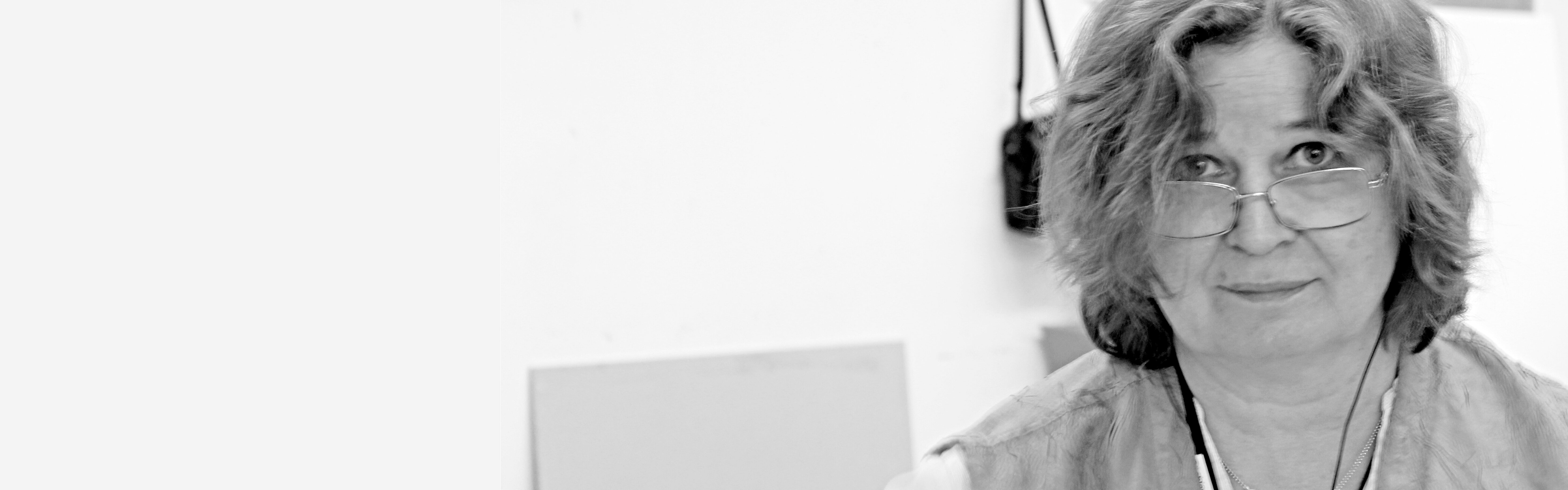 Exposición Tras la ventana: mujeres del trabajo y de la vida - Natalia Kazirelova