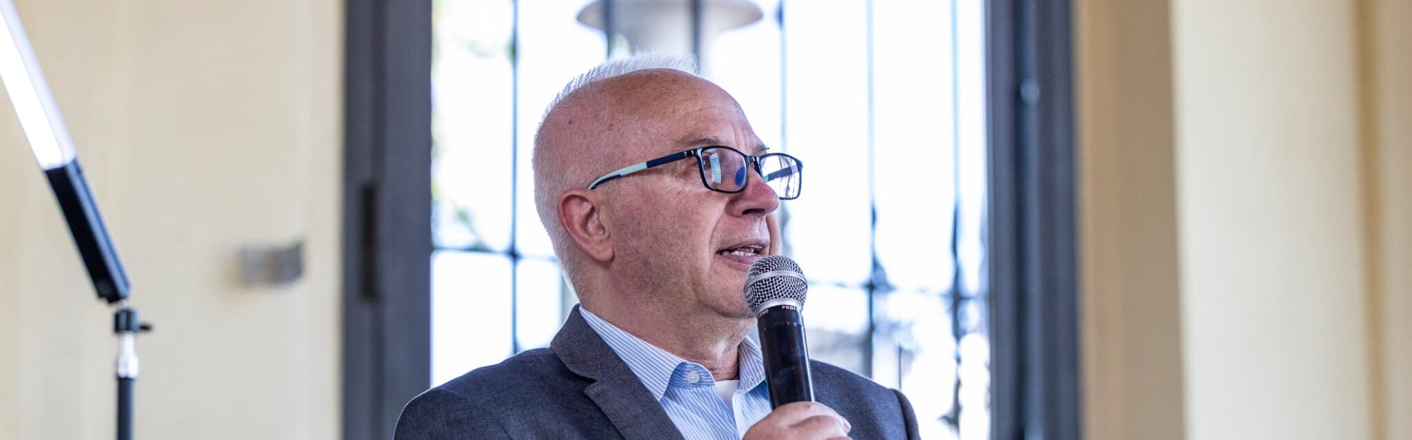 Exposición Il mare infinito - Giuseppe Zumbolo