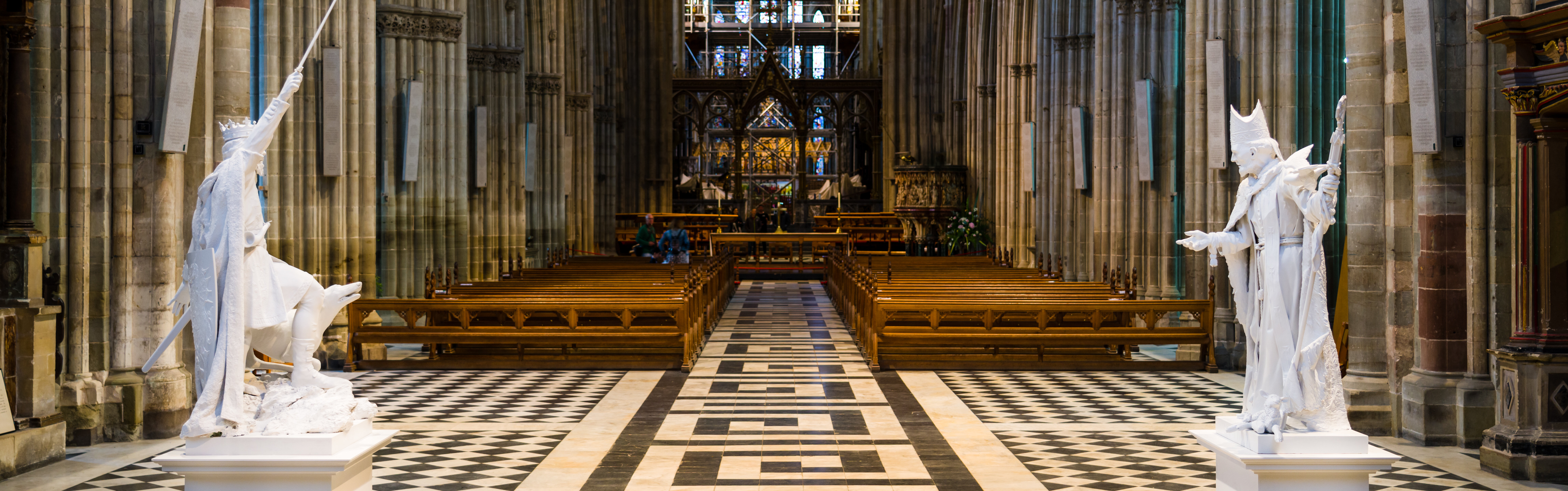 Exposición Subasta de recaudación de fondos de la Royal Cambrian Academy Rogers y Jones y https://auctions.rogersjones.co.uk/auctions/7713/rogers10612