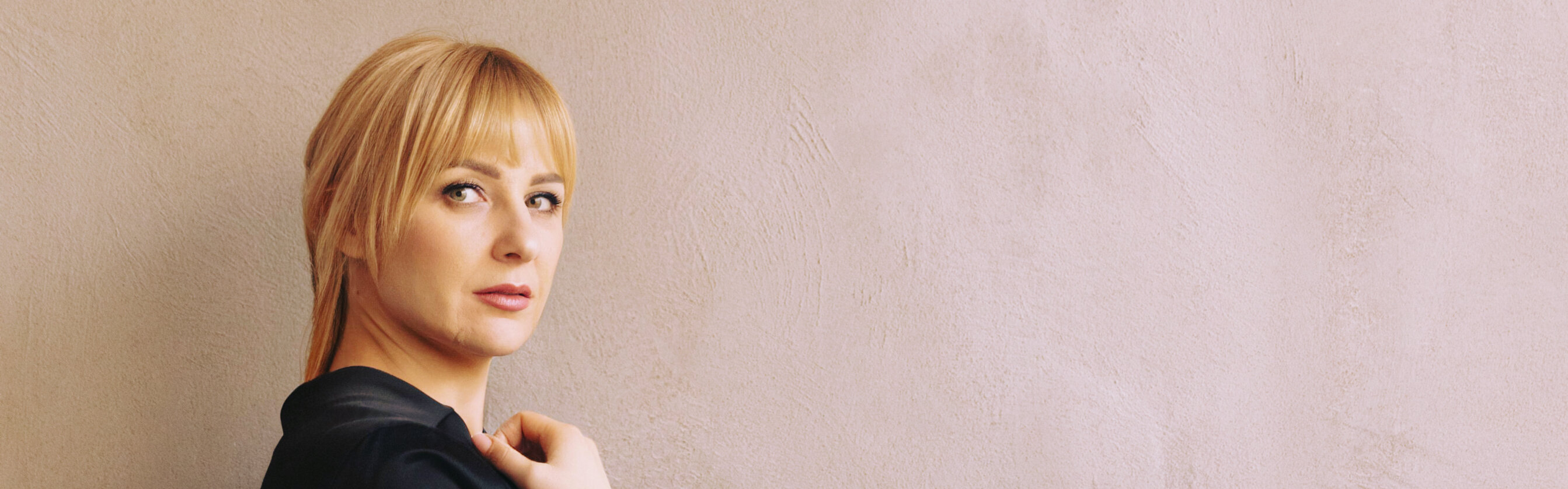 Exposición Descubrir la Moldavia a través del arte - Florina Breazu