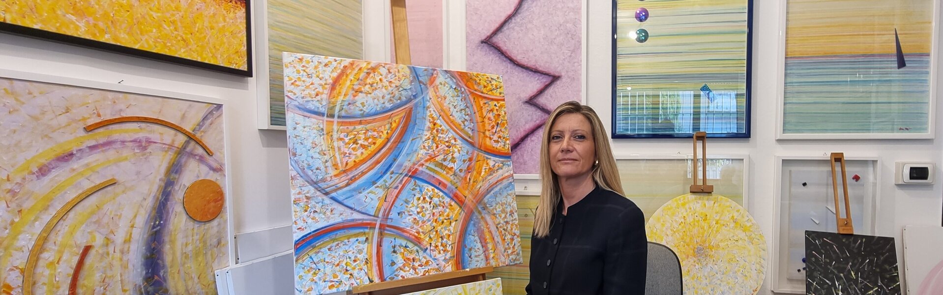 Anna Ceppi Artist: Paintings for sale - Singulart, image size:1918x600