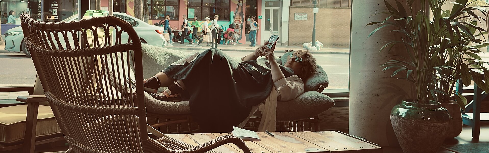 Sahar Vatanz Kunst te koop