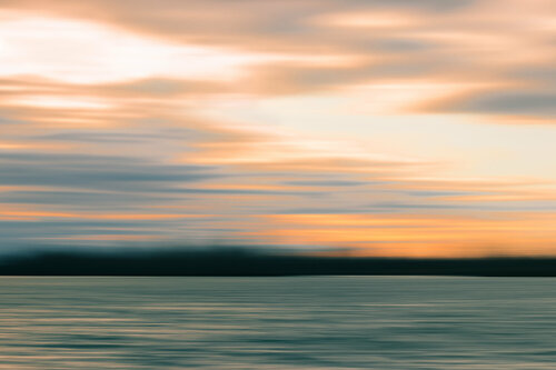 Au long de la rivière | Along the river von Cristina Stefan, Fotografie kaufen auf Singulart