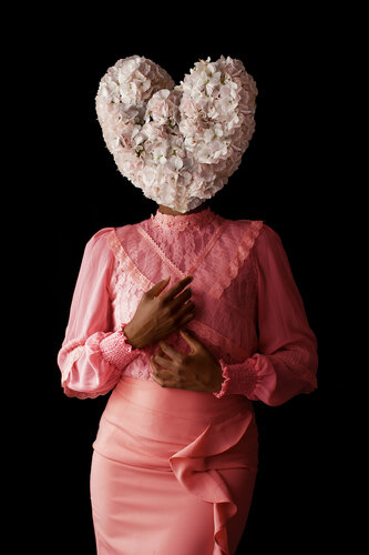 Love bandage di Fares Micue, Fotografia in vendita su Singulart