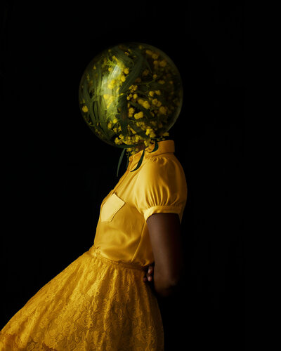 Golden girl by Fares Micue, 사진 for Sale on Singulart