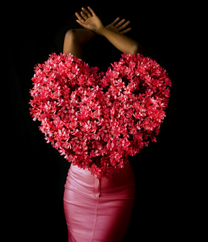 Open to love van Fares Micue, Fotografie te koop op Singulart