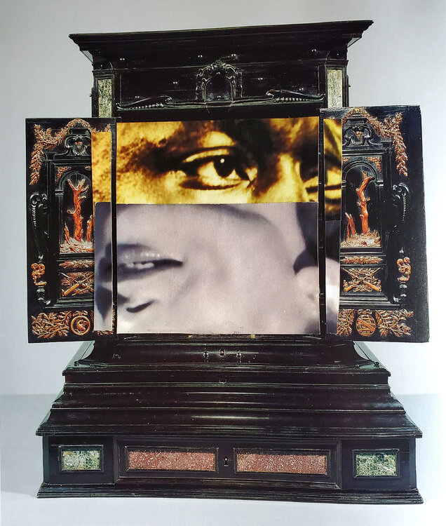 Display Cabinet Shelton Walsmith