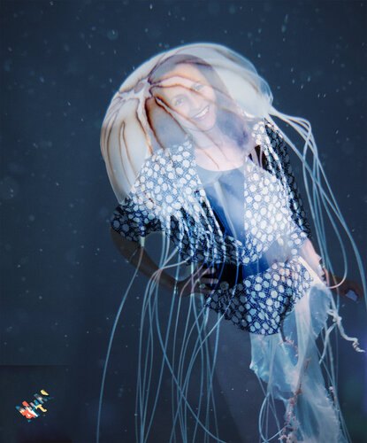 Manuella und die Qualle di Manuella Muerner Marioni, Fotografia in vendita su Singulart
