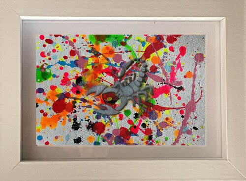 Insects 001 par Juan José Garay, Peinture en vente sur Singulart
