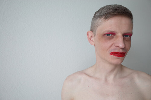 hs:t|  \ A MAN. HIDDEN MAN van Leni Smoragdova, Fotografie te koop op Singulart