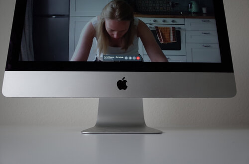 86uy / So distant and so close: Tel Aviv, Istanbul - {$M} van Leni Smoragdova, Fotografie te koop op Singulart