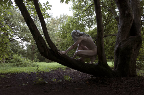 BE$# / Figures collection: stay version - {$M} di Leni Smoragdova, Fotografia in vendita su Singulart