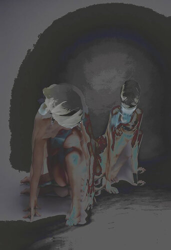 &a%a / Figures collection: Transaction Dolls - {$M} di Leni Smoragdova, Fotografia in vendita su Singulart