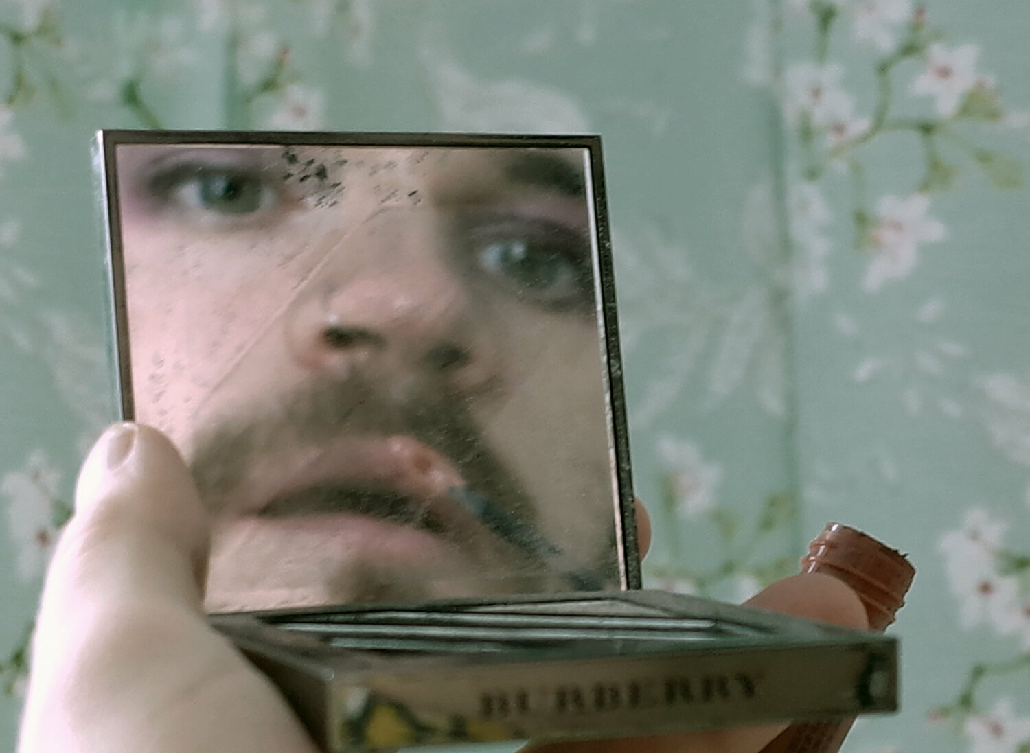 poerj \ A MAN. HIDDEN MAN Leni Smoragdova