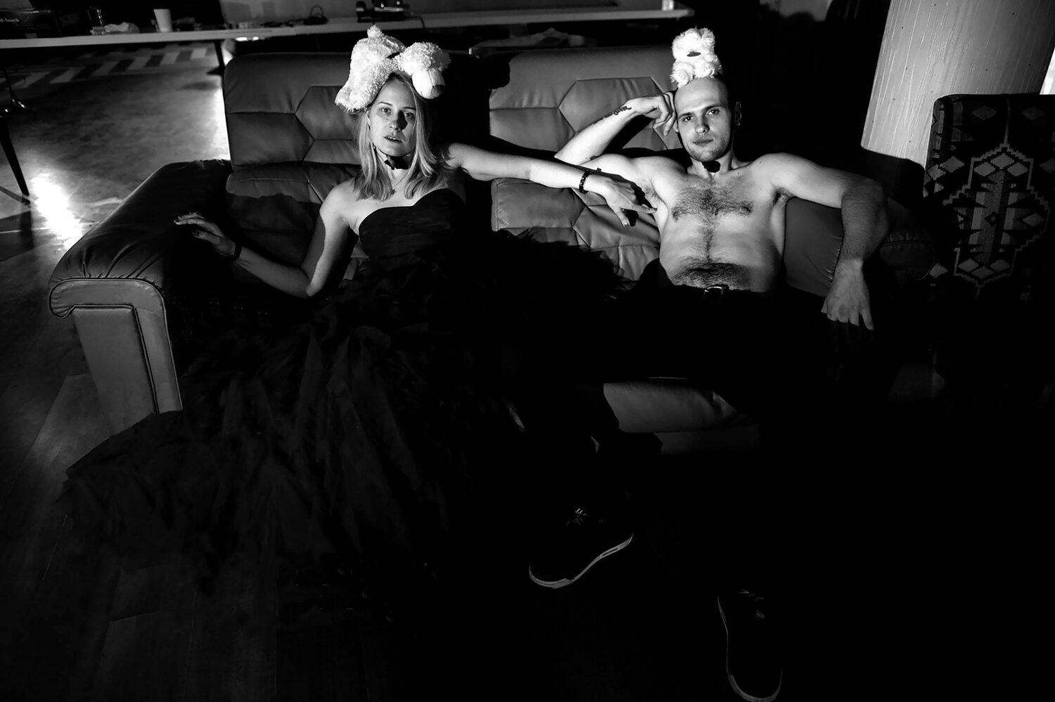 g2!3 / Toy boy, toy girl - {$M} Leni Smoragdova Fotografie zu verkaufen