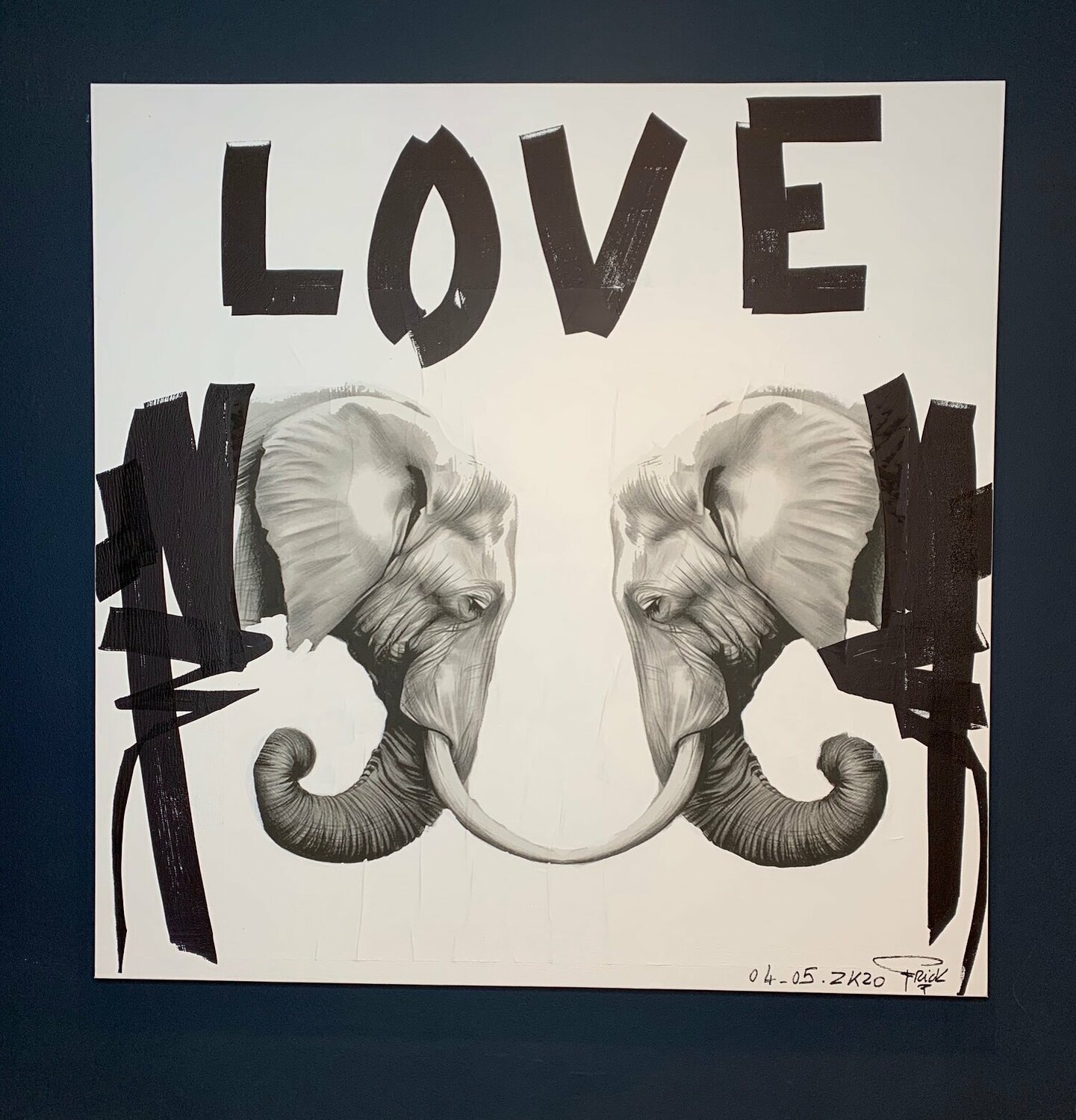 SIMPLY LOVE ELEPHANTS Erick Artik